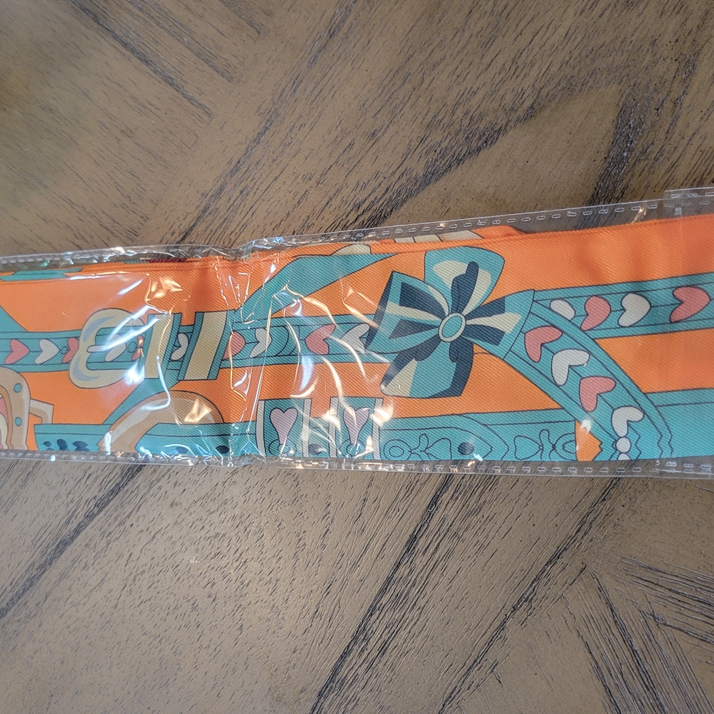 Colorful Patterned Scarf - Picture 2 of 2